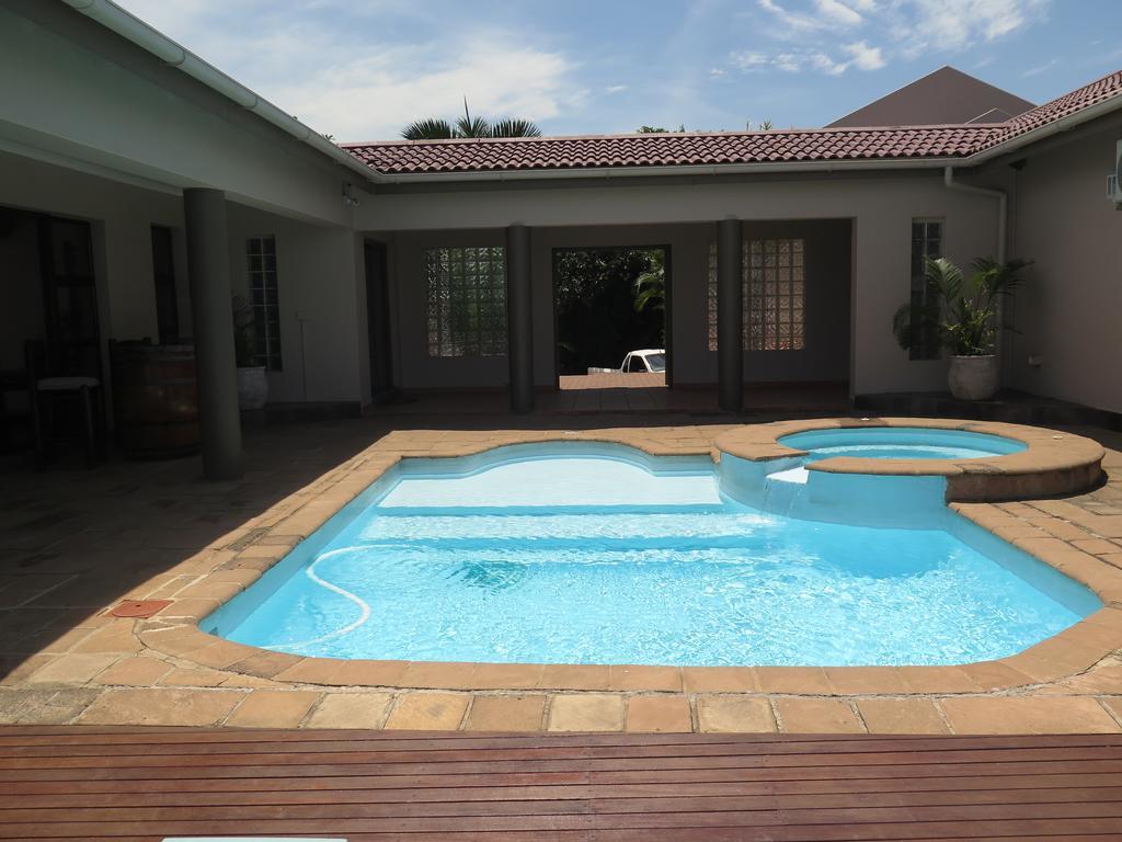 Alante Lodge Amanzimtoti Buitenkant foto